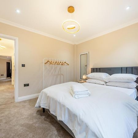 Brand New London Luxury House - Sleeps 8 Βίλα Εξωτερικό φωτογραφία