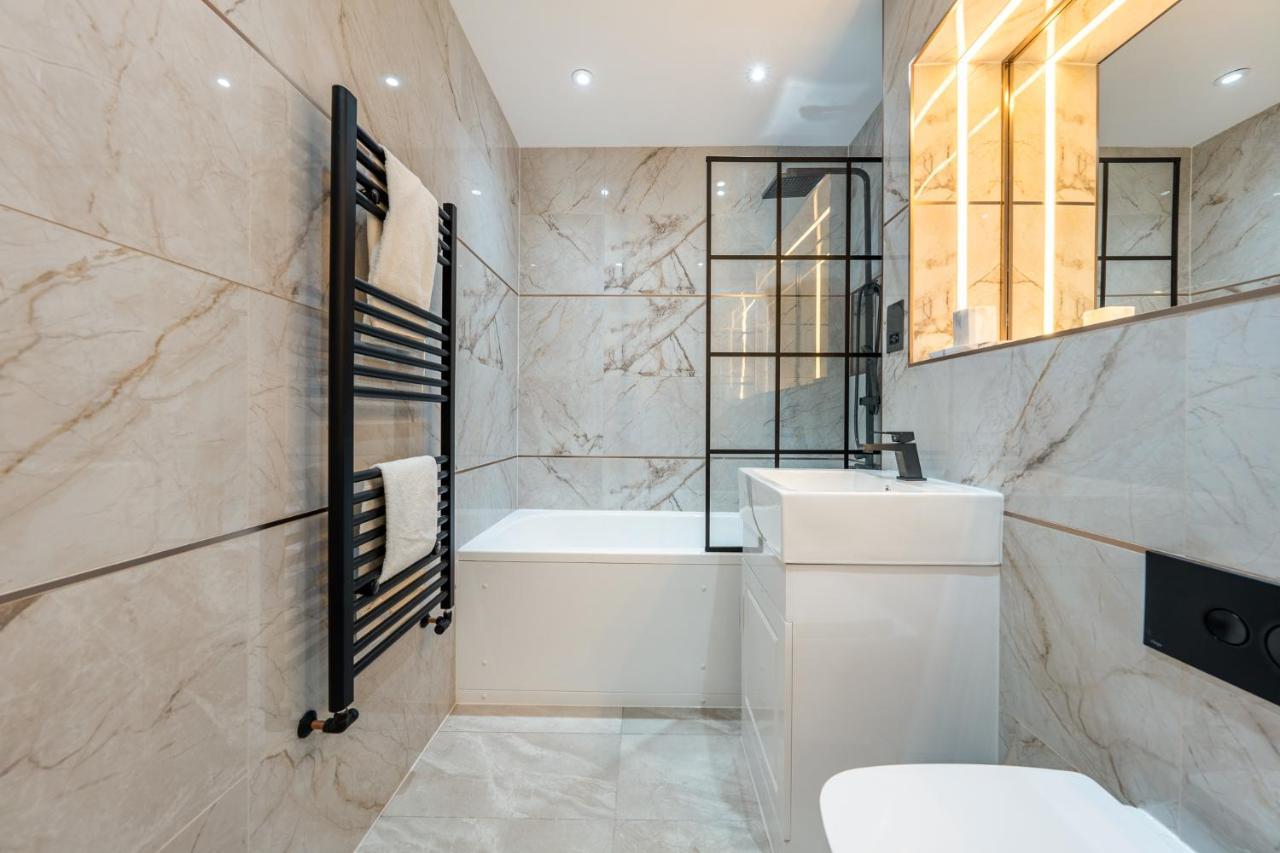 Brand New London Luxury House - Sleeps 8 Βίλα Εξωτερικό φωτογραφία