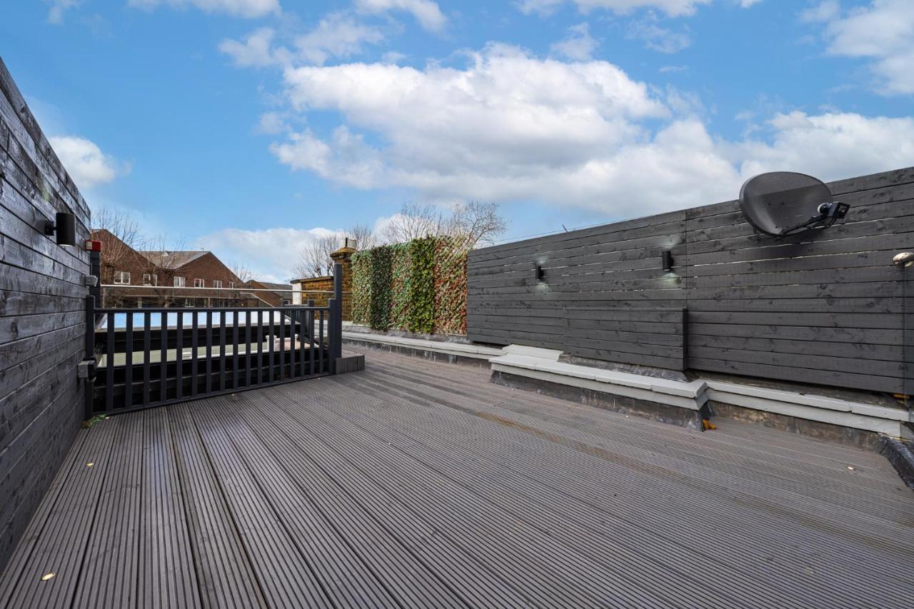 Brand New London Luxury House - Sleeps 8 Βίλα Εξωτερικό φωτογραφία