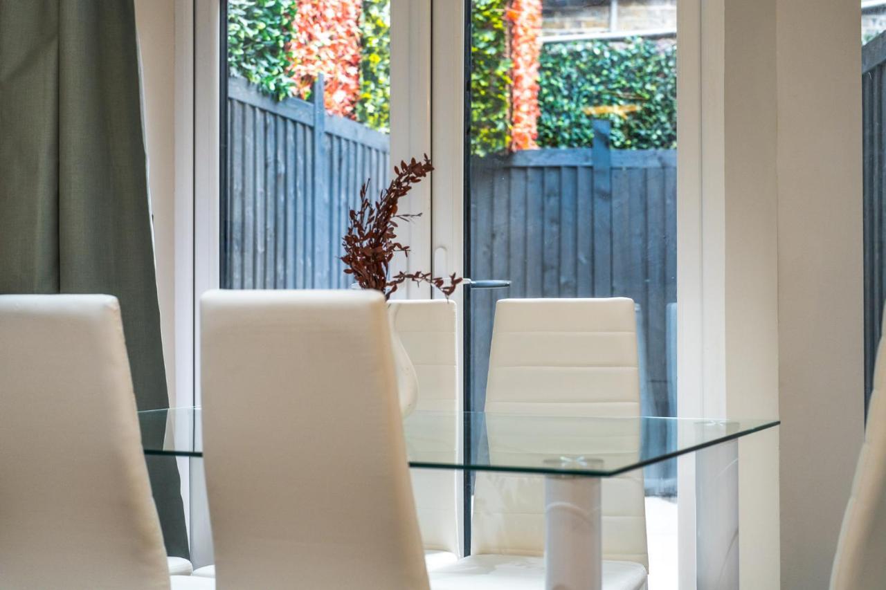 Brand New London Luxury House - Sleeps 8 Βίλα Εξωτερικό φωτογραφία
