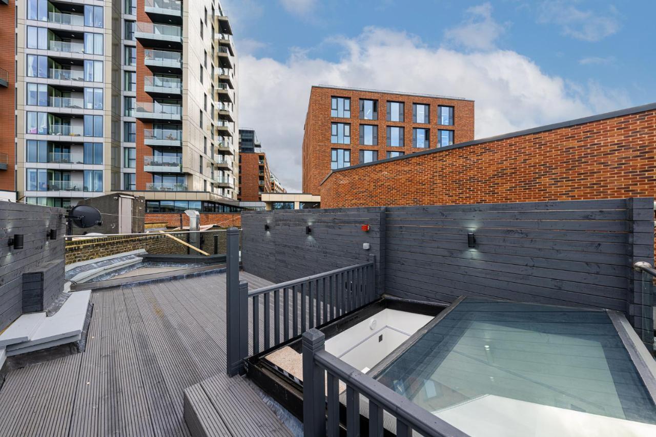Brand New London Luxury House - Sleeps 8 Βίλα Εξωτερικό φωτογραφία